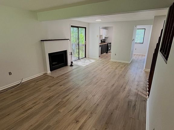2nd image of 2918 Autumnwood Dr