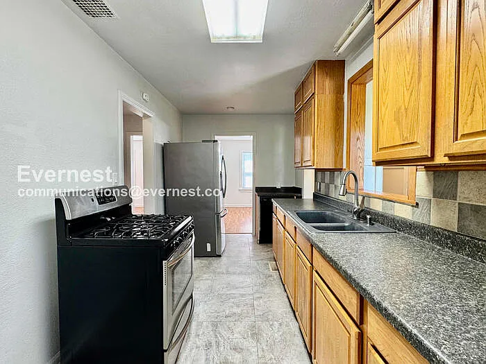 1637 S Indianapolis Ave — Photo 7