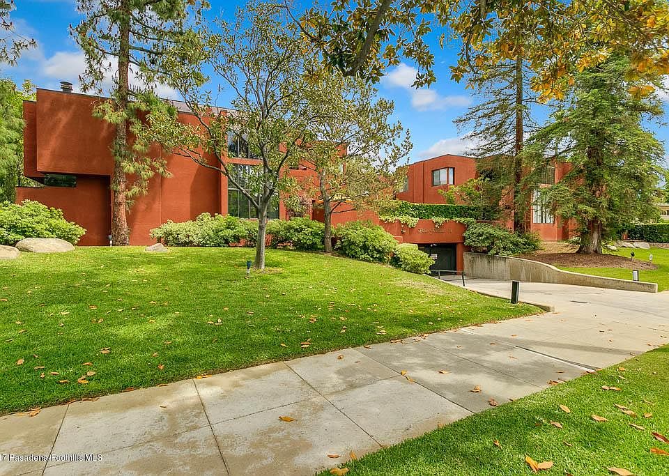 1st image of 776 S Orange Grove Blvd APT 13