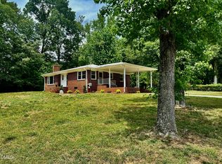 414 Woodsdale Rd, Roxboro, NC 27573