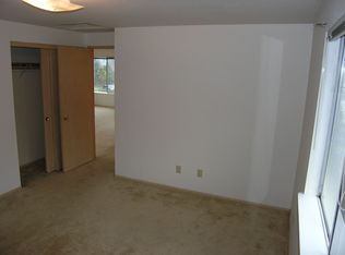 950 SE Ireland St #201, Oak Harbor, WA 98277