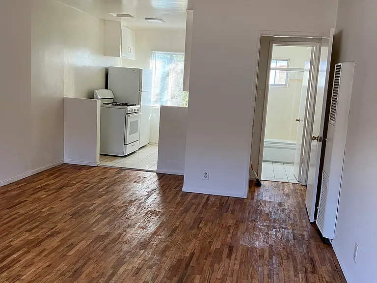 3351 Vinton Ave #2 — Photo 4