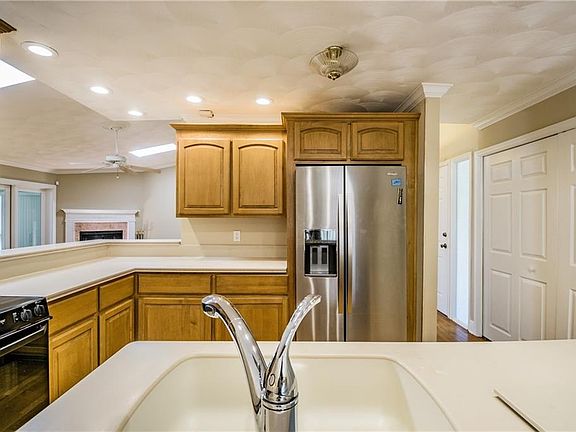 5th image of 5193 Corsica Dr NE