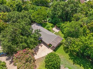 526 Nesbit Ct, Garland, TX 75041