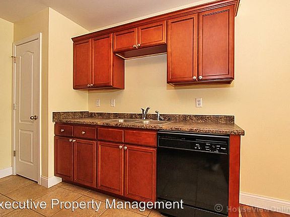 5th image of 135-137 Founders Ct
