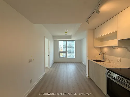 100 Queen St E #2711 Photo 1