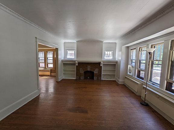 2nd image of 3936 N Maryland Ave