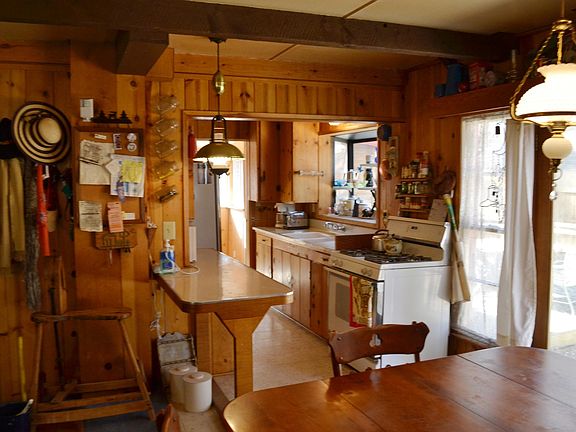 2nd image of 42583 Peregrine Ave