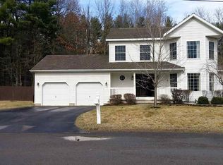 528 Stanek Rd, Schenectady, NY 12306