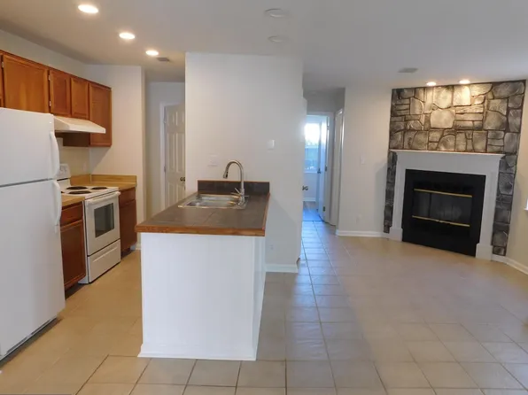 100 Picadilly Ln #50, Stafford, VA 22556