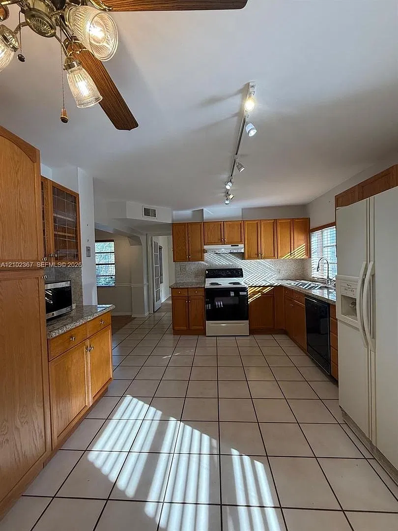 11624 SW 93rd Street 1, Miami, FL 33176 - 1010 — Photo 2