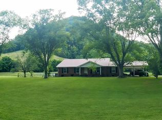 315 Little Creek Rd, Pleasant Shade, TN 37145