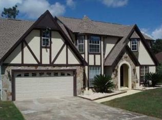 516 Turnberry Rd, Cantonment, FL 32533