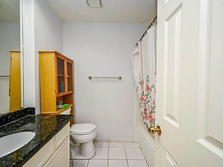 14431 Royal Hill Dr — Photo 23