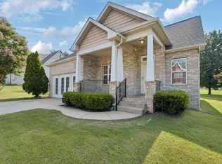 4000 Hollis Hill Dr, Nashville, TN 37211