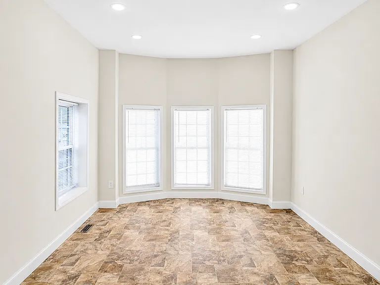 265 S Hilton St — Photo 10
