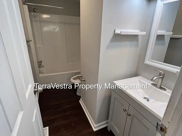 427 South Main Street — Photo 11