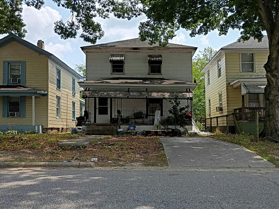 1st image of 304 Monroe St #B
