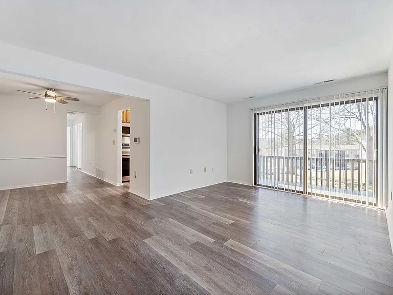Foxridge Apartment Homes — Photo 168
