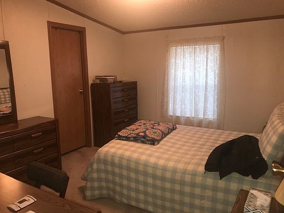 4th image of 15859 Norton Dr SE