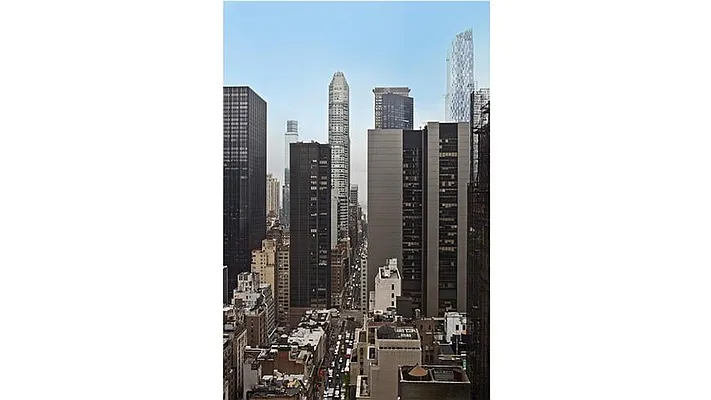 Sold by Fenwick Keats Real Estate | media 13