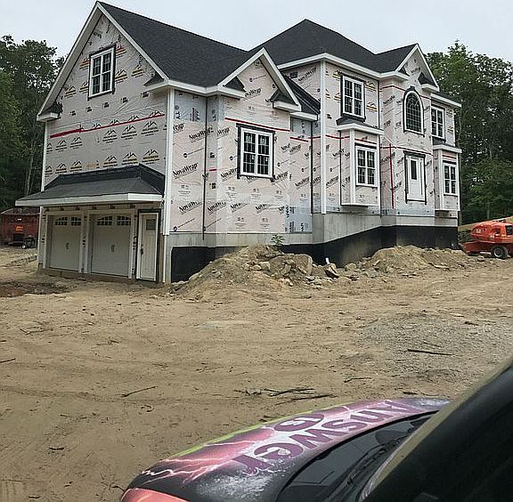 2nd image of 109 Fairview Ave
