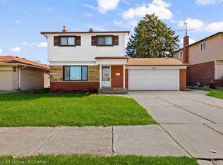 1824 N Beech Daly Rd, Dearborn Heights, MI 48127