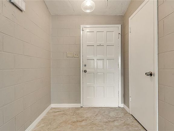 5th image of 1280 Tiffany Ln