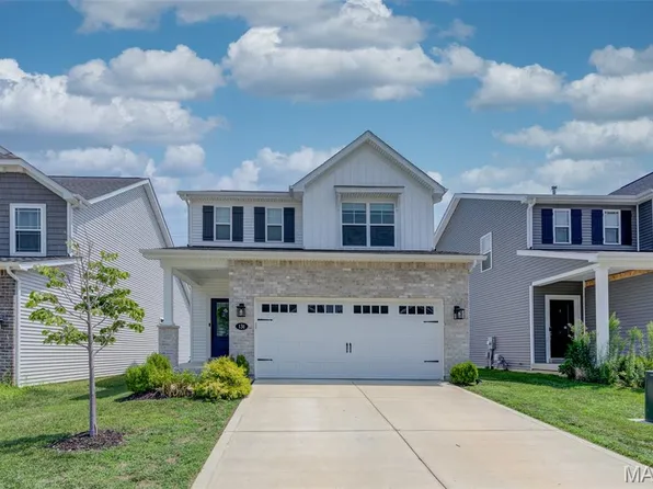 131 Woodline Ct, Saint Peters, MO 63376
