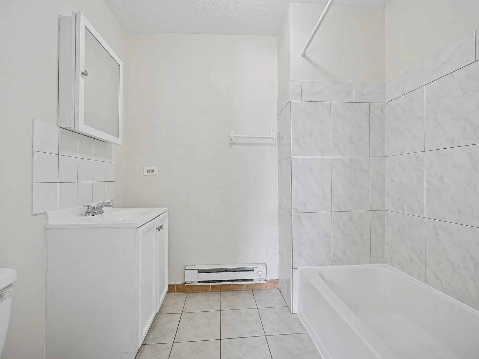 1 bed, 600 sqft, $950 — Photo 2