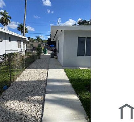1st image of 2730 NW 19th Ave #4
