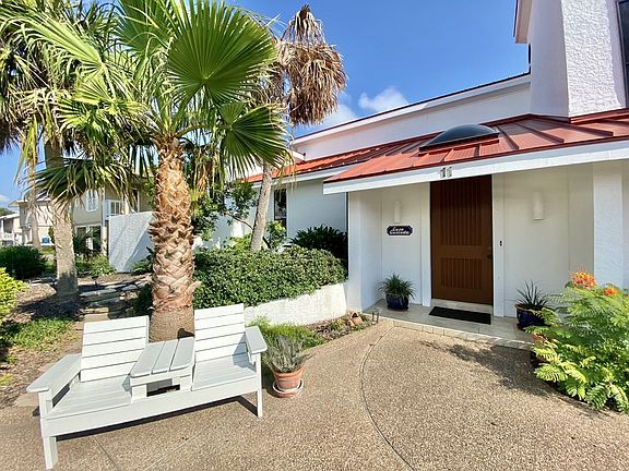 4th image of 11 Pelican Dr