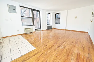 Rented by Genik Group Corp