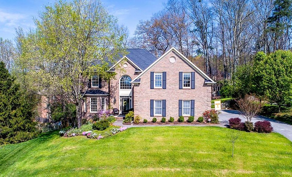 1st image of 708 Summit Lake Ct