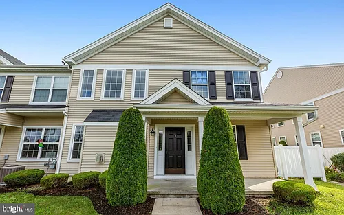 507 Lexington Mews Photo 1