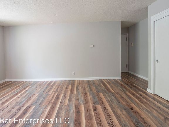 4th image of 622 S 36th St #6228