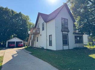 743 8th St, Beloit, WI 53511