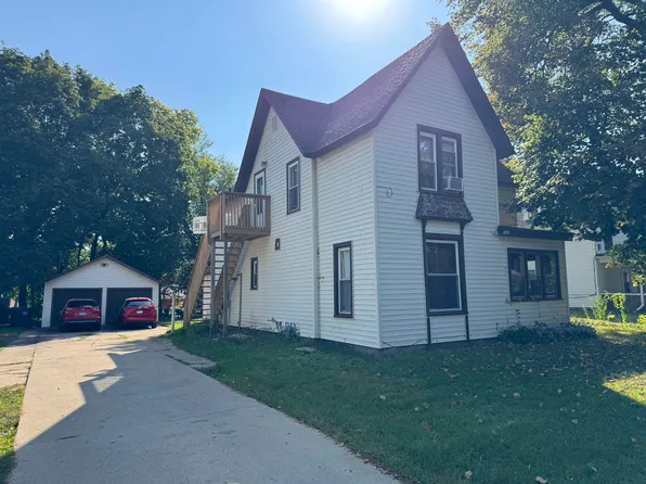 743 8th St, Beloit, WI 53511
