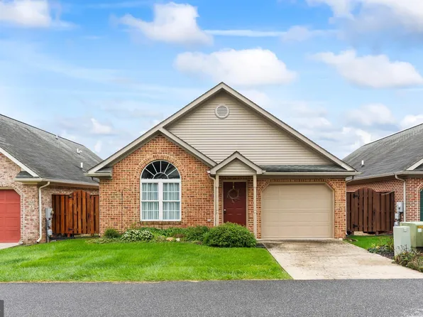 20434 Kings Crest Blvd, Hagerstown, MD 21742