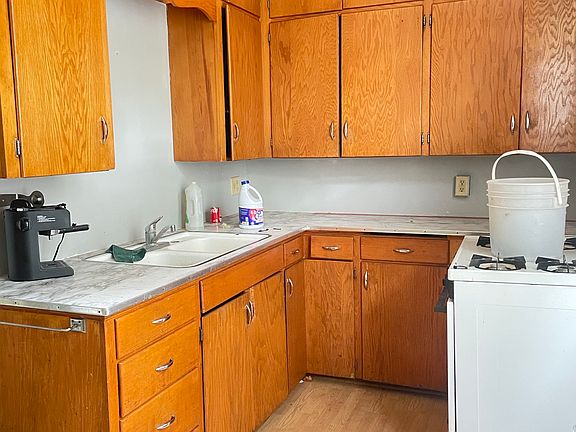 5th image of 531 S Oak Ave #2