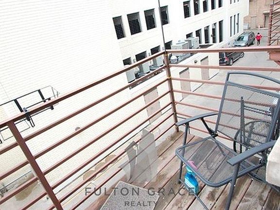 Balcony, North