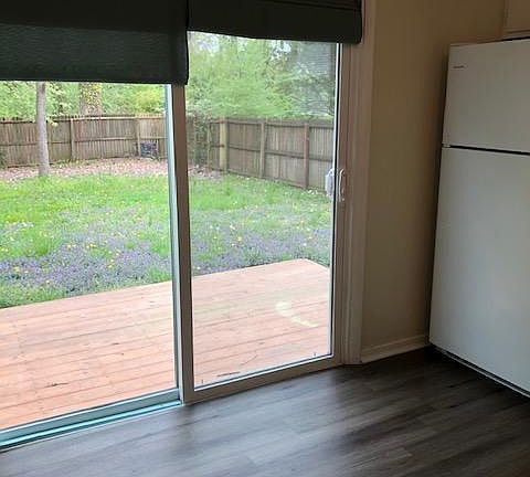 4th image of 310 Garcia Dr