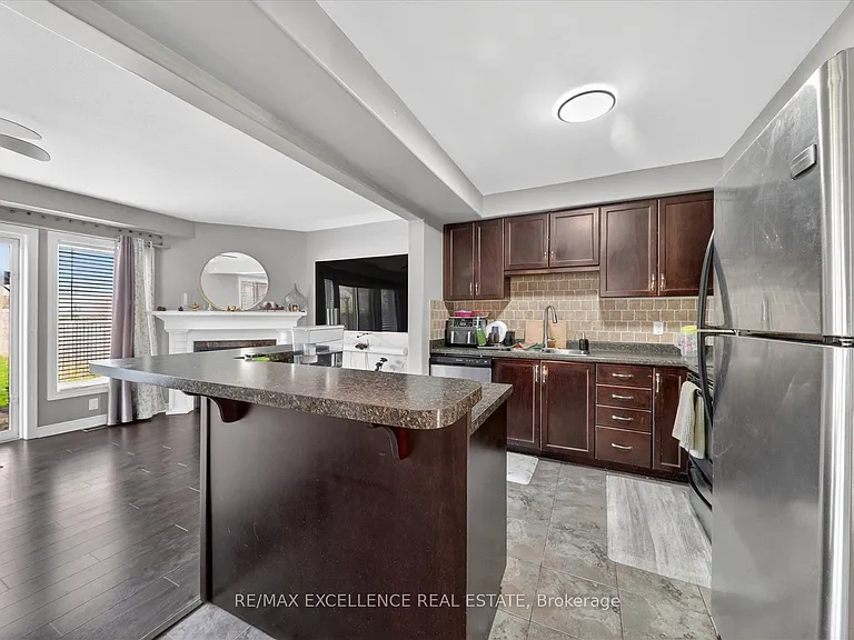31 Donald Bell Dr — Photo 10
