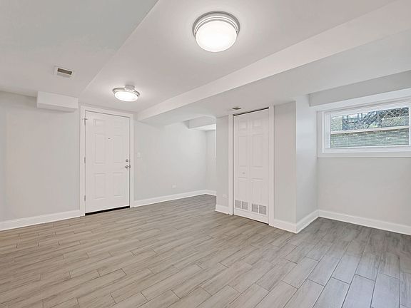 5th image of 1524 W Garfield Blvd #17235535