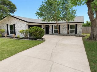 1006 Heritage Dr, Garland, TX 75043