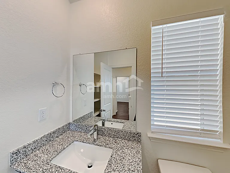 2706 Brogan Crk — Photo 12