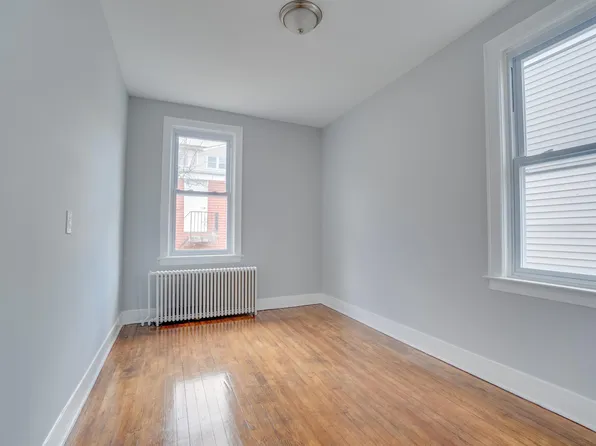 678 Liberty Avenue image 7 of 19