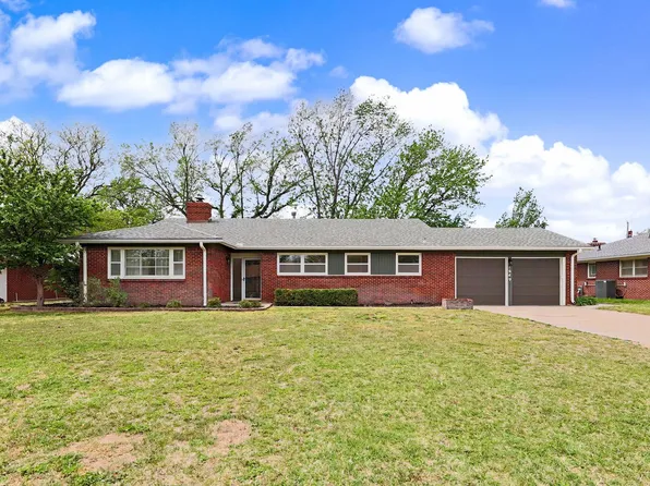 1649 N Womer Dr, Wichita, KS 67203