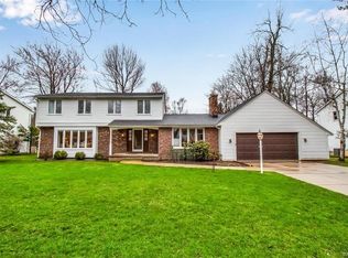 250 Wellingwood Dr, East Amherst, NY 14051