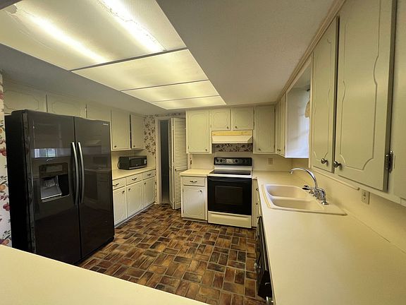 2nd image of 4917 E Saint Charles Ave